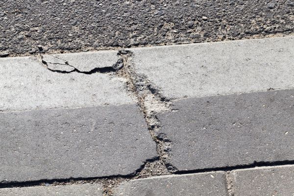 Cracked Curb Restoration